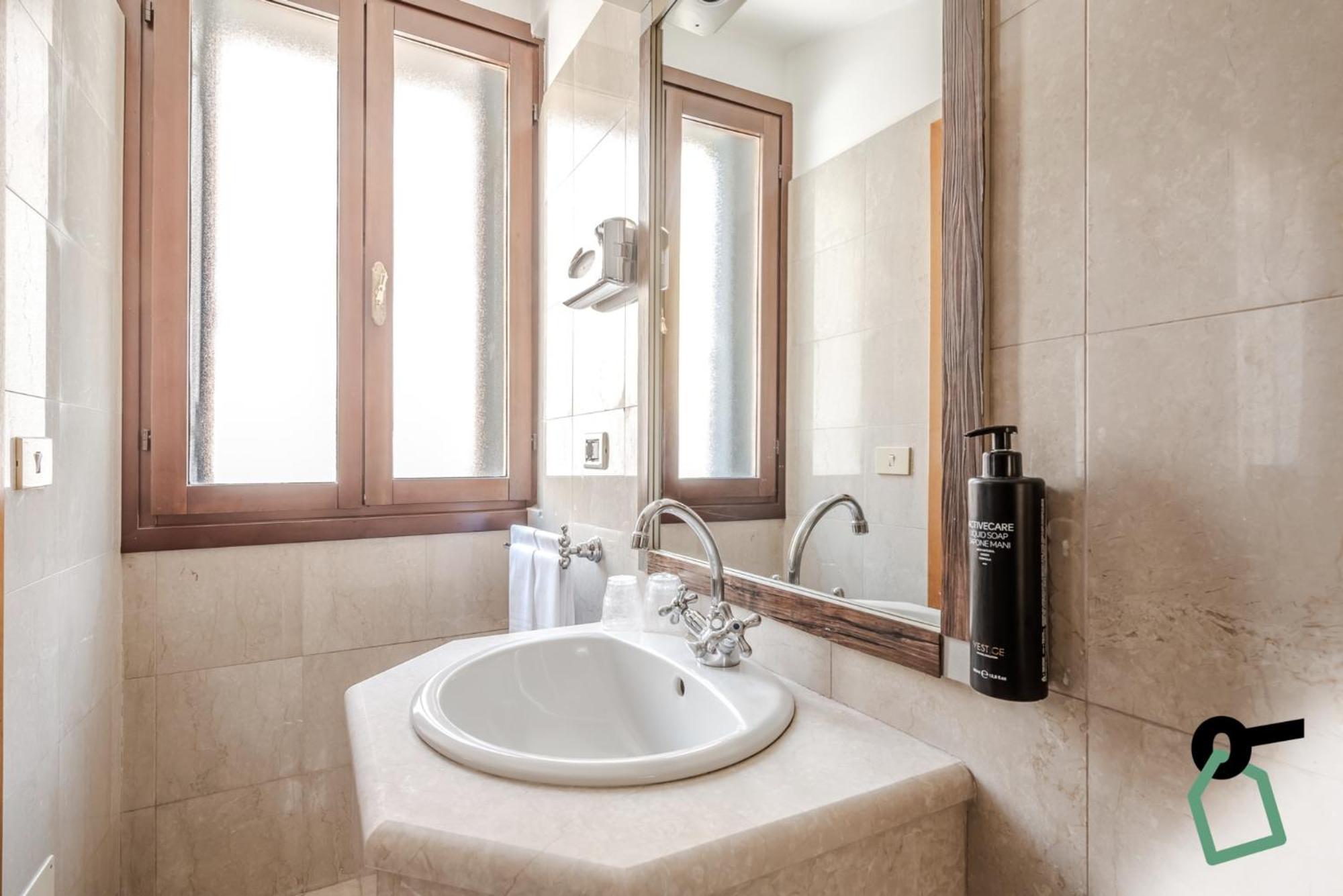 Hotiday Room Collection - Venezia Santa Lucia ภายนอก รูปภาพ